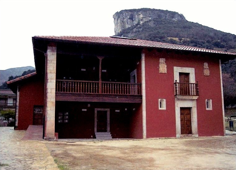 Casa Barcena