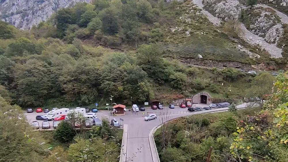 Parking del funicular de Bulnes